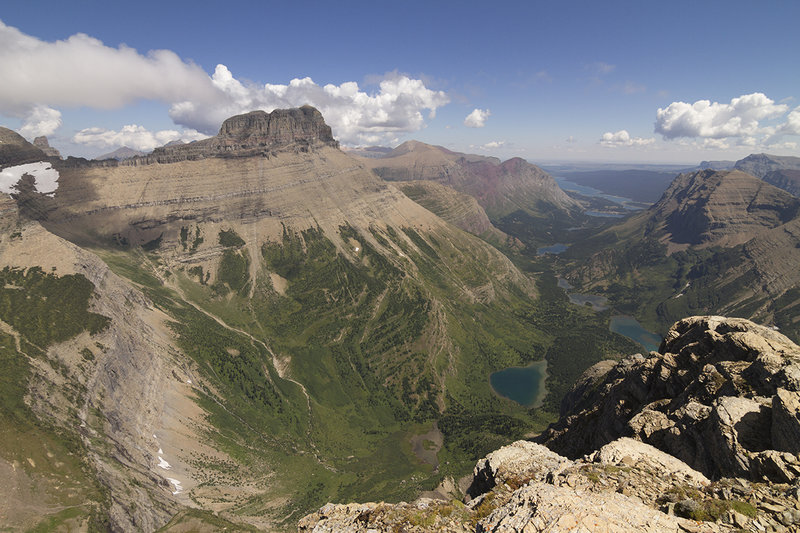 Your Guide to Swiftcurrent Lookout: Epic Glacier Views from 8,436 Feet